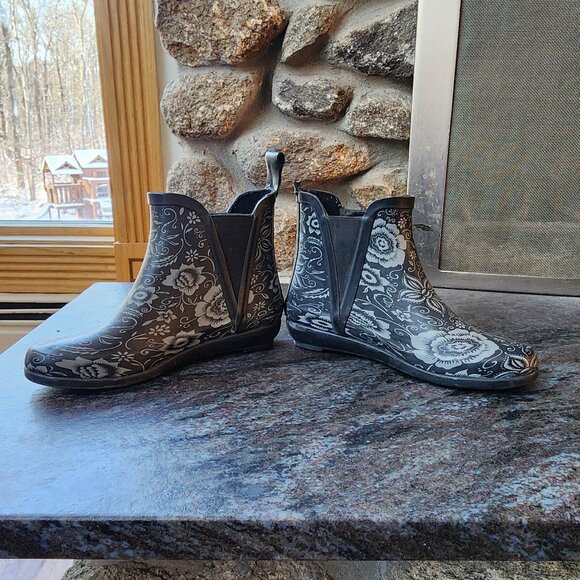 Capelli Of New York Floral Rubber Boots Size 6 - Picture 10 of 15
